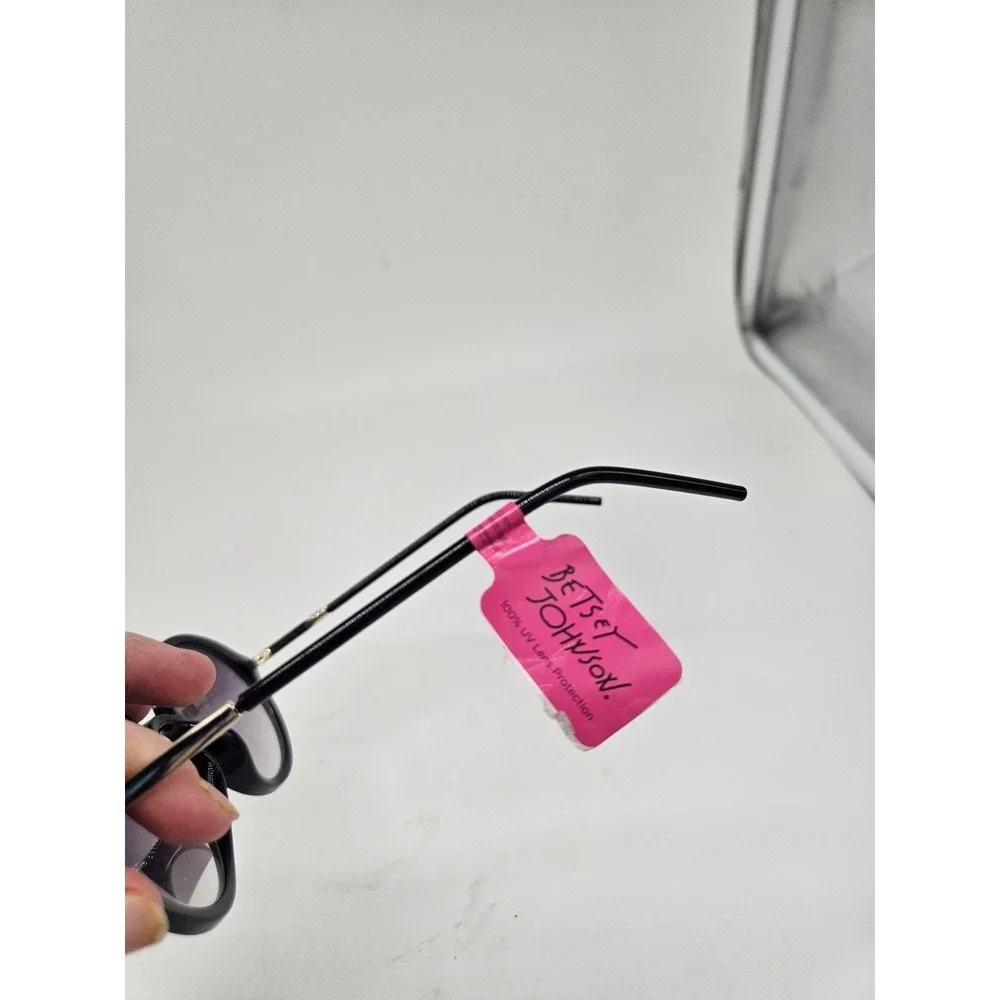 Betsey Johnson Oversized Round Black & Gold Sunglasses EUC NWT